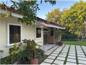 Single Family House for sale in Coronado