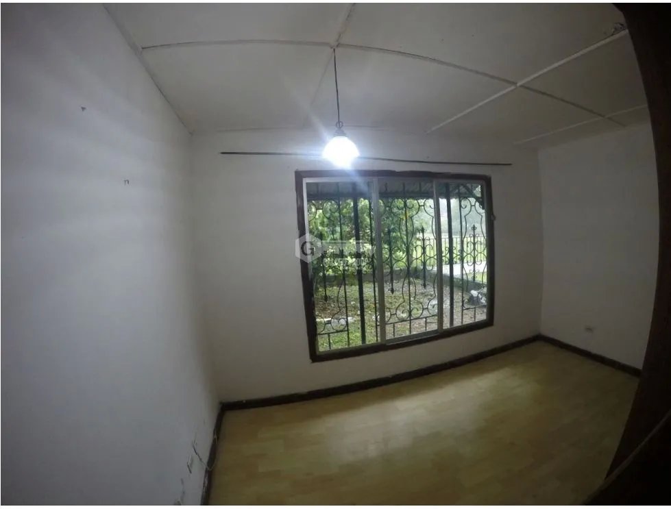 BOQUETE / ALTO BOQUETE / 1800M2 / 3 HABITACION / TOTALMENTE CERCADA