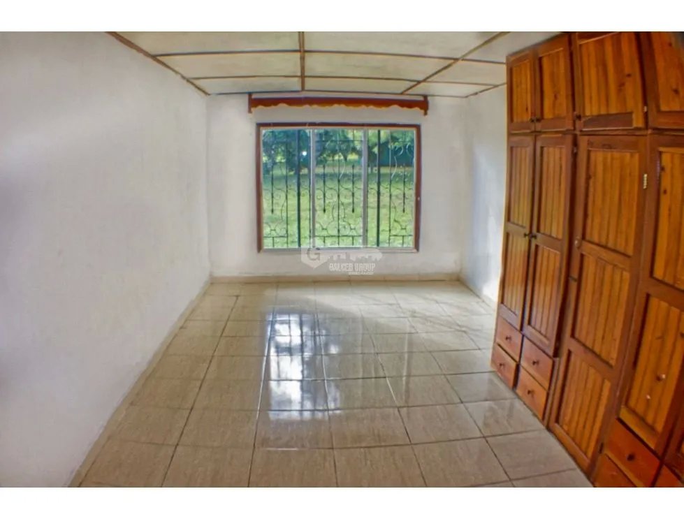 BOQUETE / ALTO BOQUETE / 1800M2 / 3 HABITACION / TOTALMENTE CERCADA