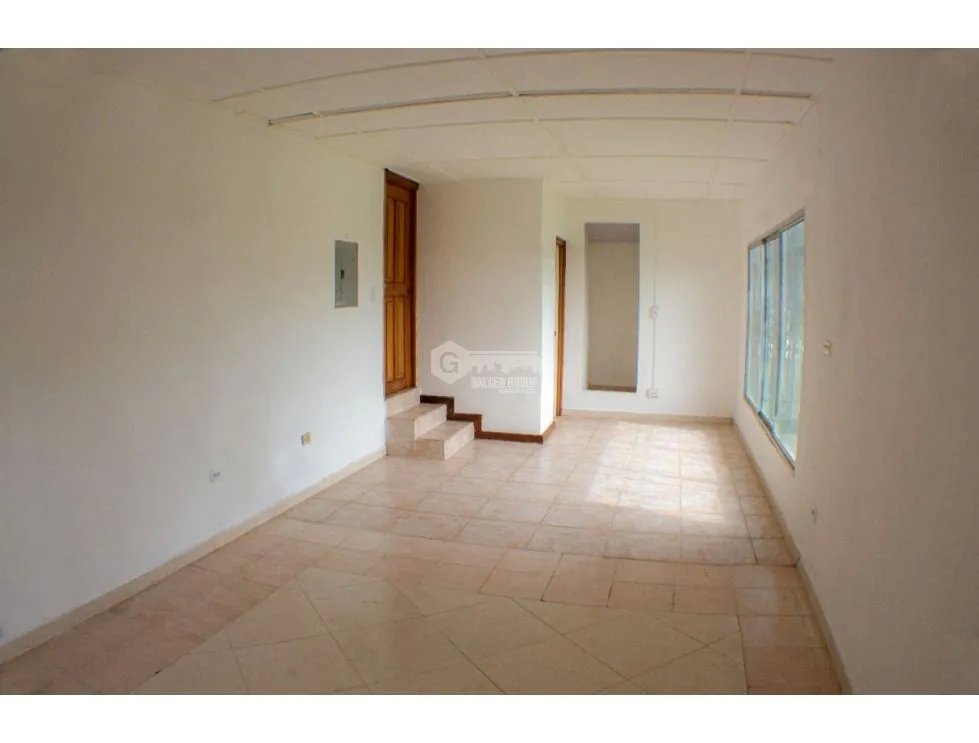 BOQUETE / ALTO BOQUETE / 1800M2 / 3 HABITACION / TOTALMENTE CERCADA