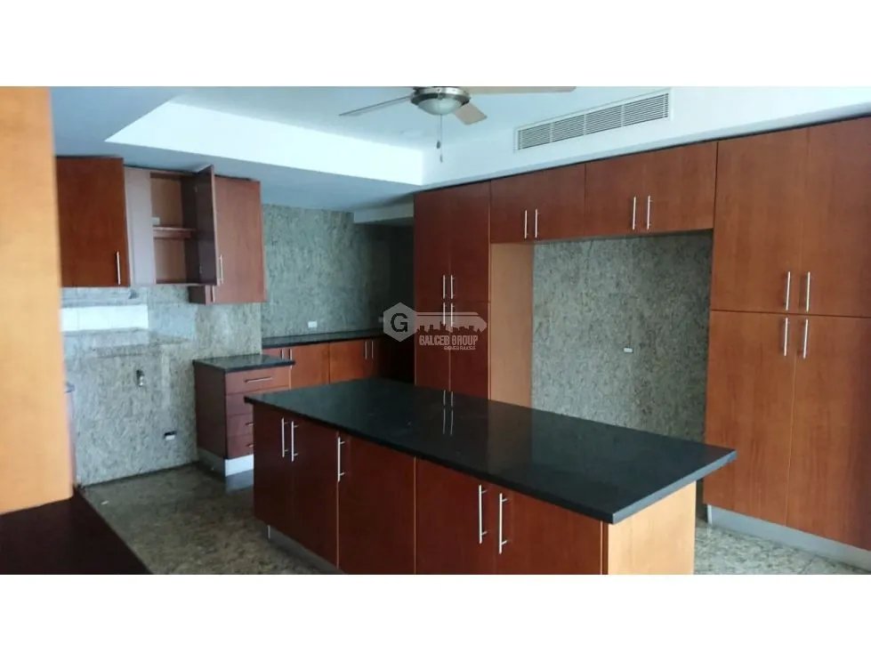 Apartment for rent in Punta Paitilla