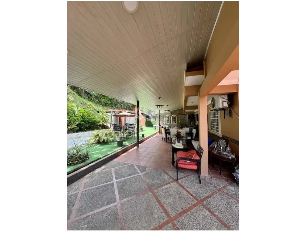 LAS CUMBRES / VILLA ZAITA / 600 M2 / 2 NIVELES / 5 HABITAC / DEPOSITO