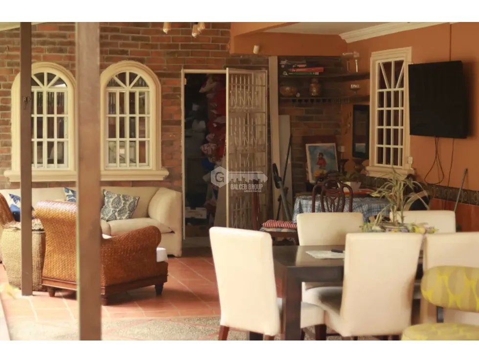 LAS CUMBRES / VILLA ZAITA / 600 M2 / 2 NIVELES / 5 HABITAC / DEPOSITO
