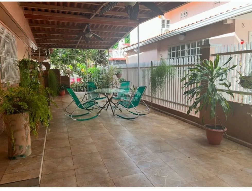 CONDADO DEL REY / 380 M2 / TERRAZA / 2 NIVELES / 4 HABITACIONES
