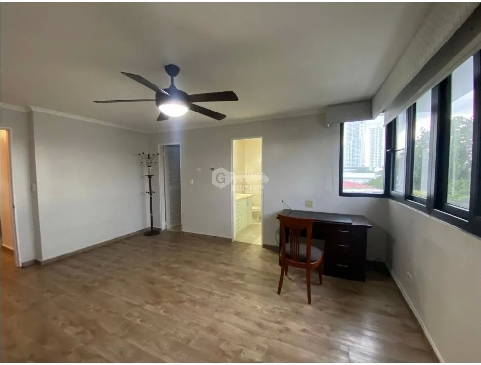 EL CANGREJO / PH ARANJUEZ / 170 M2 / PISCINA / 3 HABITACIONES