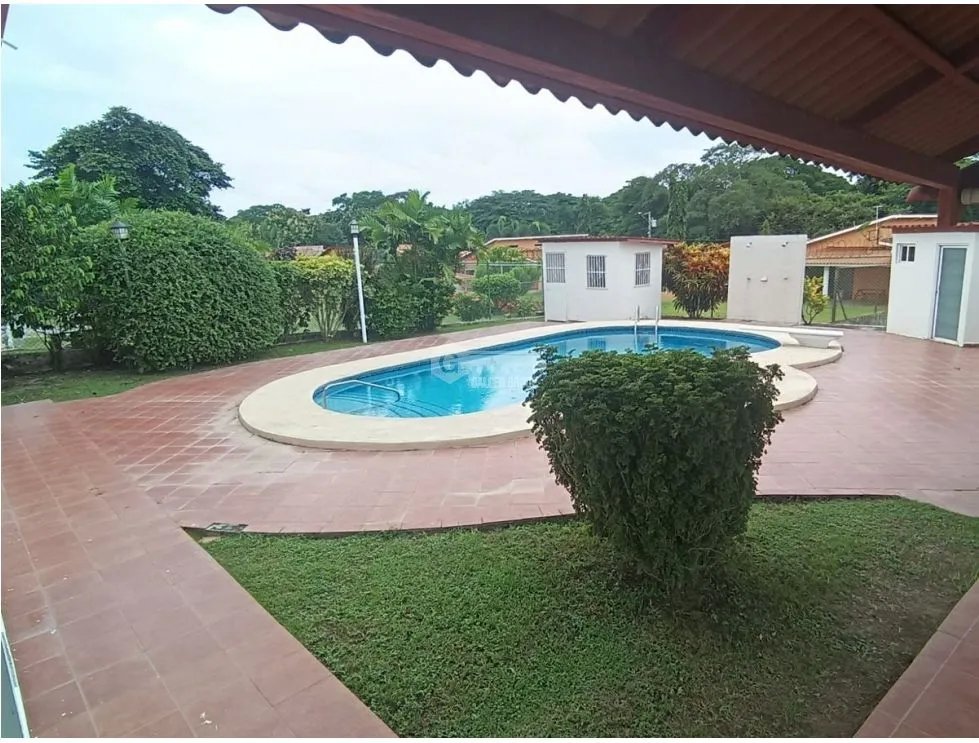 CHAME / VILLA CAMPESTRE / 1000 M2 / 4 HABITACIONES / PISCINA / TERRAZA