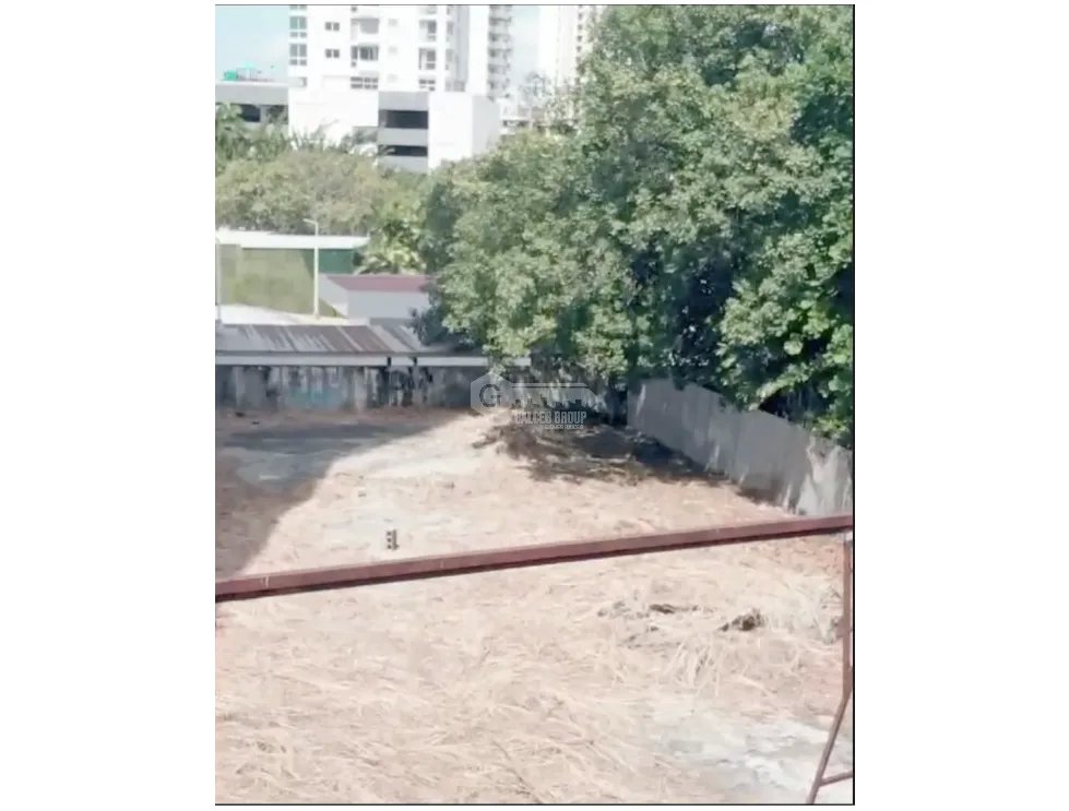 COCO DEL MAR / TERRENO COMERCIAL / ZONIFICACION   MAM / 858 M2