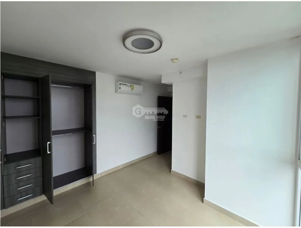 Apartment for sale in Condado del Rey