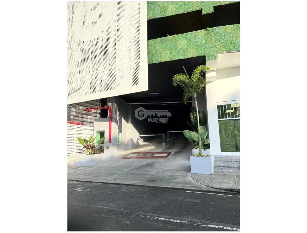 LOCAL COMERCIAL / BELLA VISTA / LA CRESTA / 97M / VIA PRINCIPAL