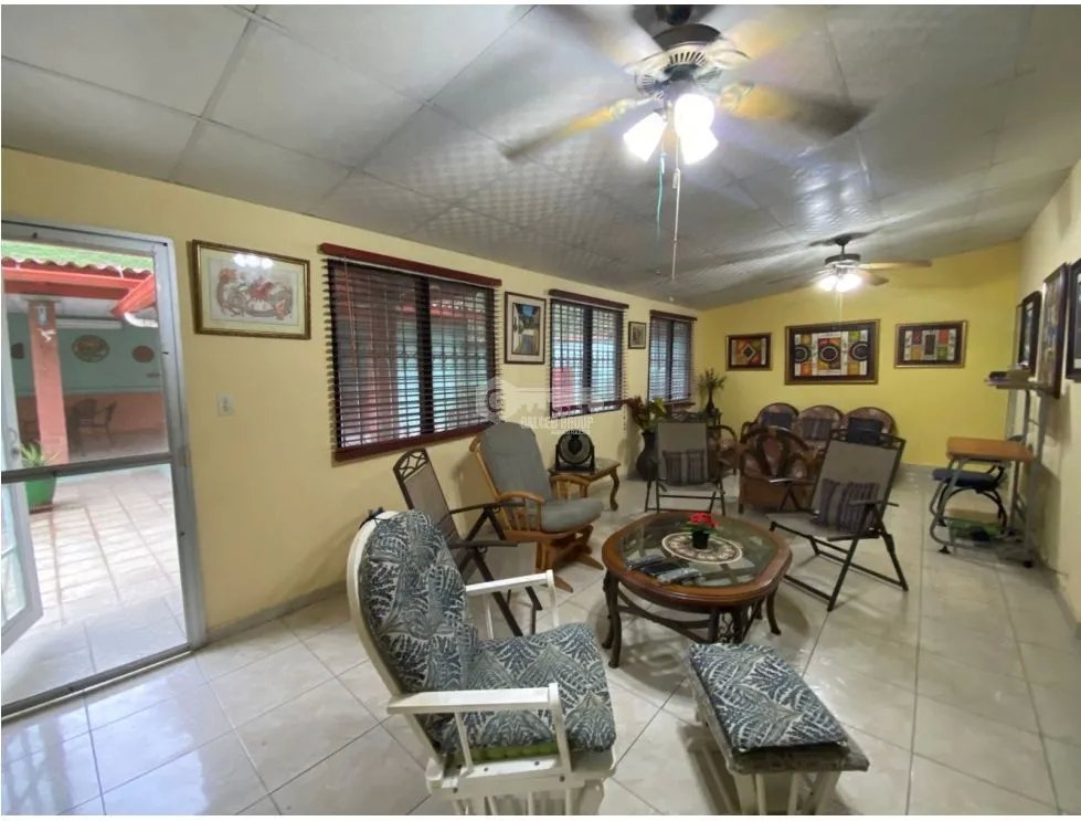 VILLA LUCRE / 565M / DOS NIVELES / BALCON / CUARTO Y BAÑO SERVICIO