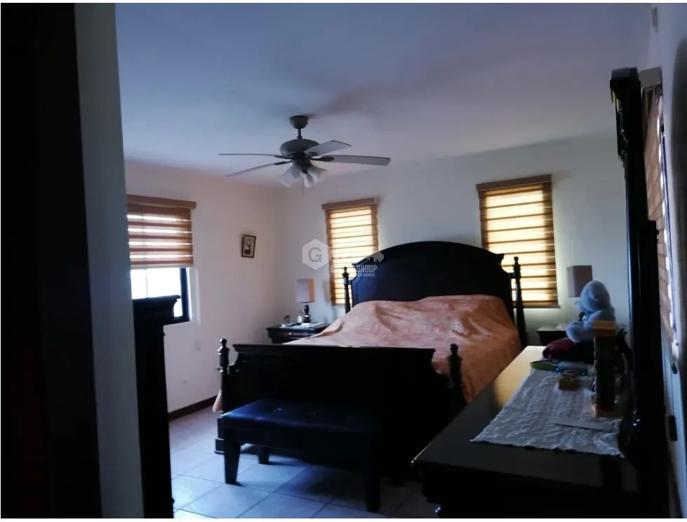 VILLA LUCRE / LAS PALMERAS / 706M / PISCINA / DOS NIVELES