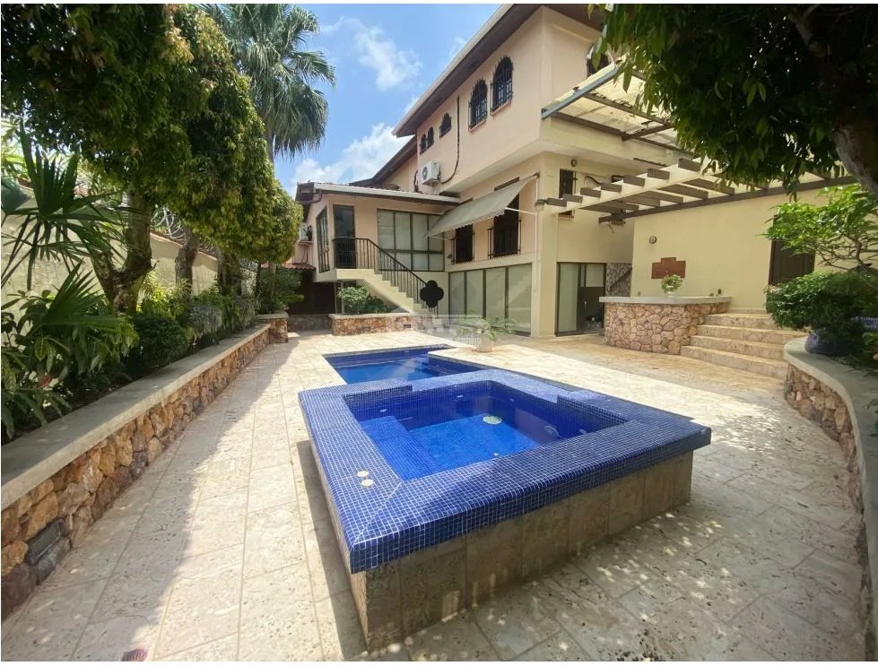 CASA CON PISCINA / BETANIA / LA ALAMEDA / AMOBLADA / 442m2 / 5 HABIT.