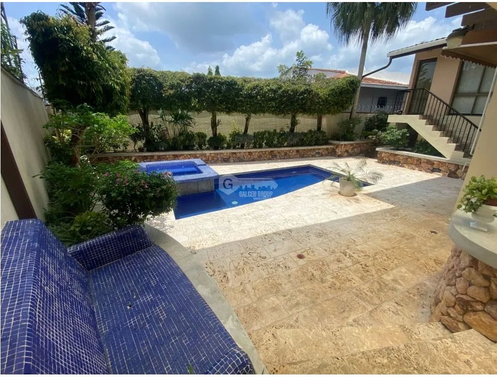 CASA CON PISCINA / BETANIA / LA ALAMEDA / AMOBLADA / 442m2 / 5 HABIT.
