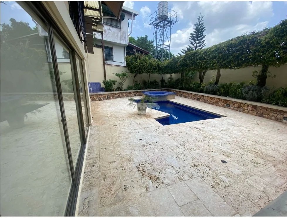 CASA CON PISCINA / BETANIA / LA ALAMEDA / AMOBLADA / 442m2 / 5 HABIT.