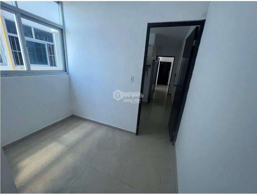 VILLA DE LA FUENTES / CRISTAL HILLS 120M / 2 HABITACION 2 PARKING