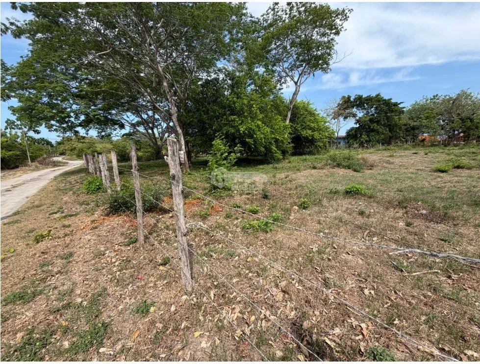 SE VENDE TERRENO SEGUNDA LINEA DEL MAR  EN PLAYA MALIBU 2000M