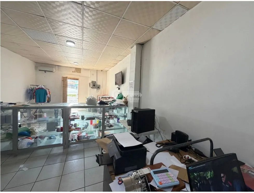 SE VENDE LOCAL COMENCIAL CHAME VIA INTERAMERICANA DE 242M