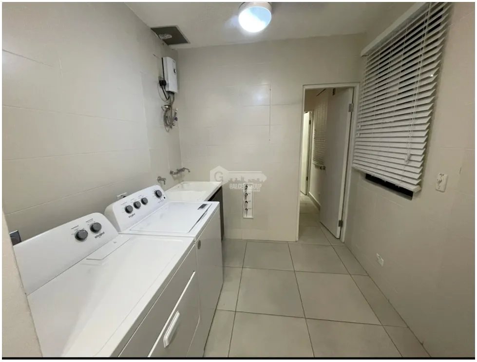 CLAYTON / EMBASSY CLUB / 300M / LINEA BLANCA HIGH END / BALCON