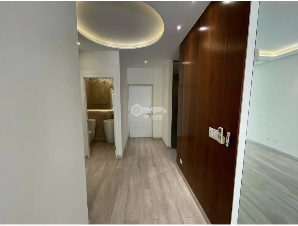CLAYTON / EMBASSY CLUB / 300M / LINEA BLANCA HIGH END / BALCON