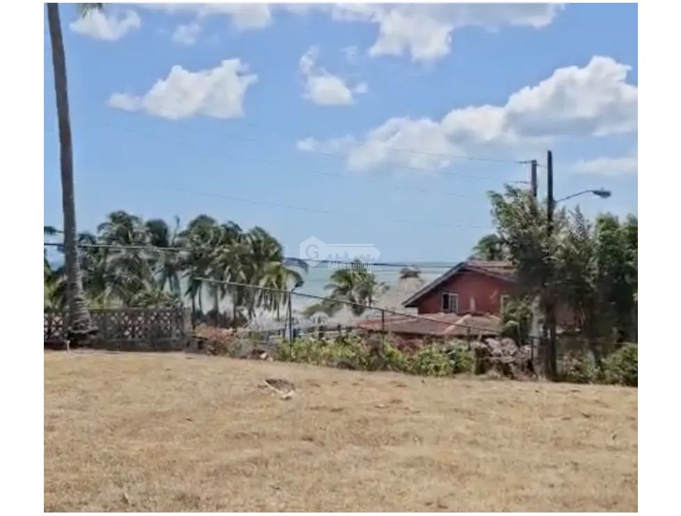 SE VENDE TERRENO UBICADO EN ESQUINA EN CORONADO CON VISTA AL MAR