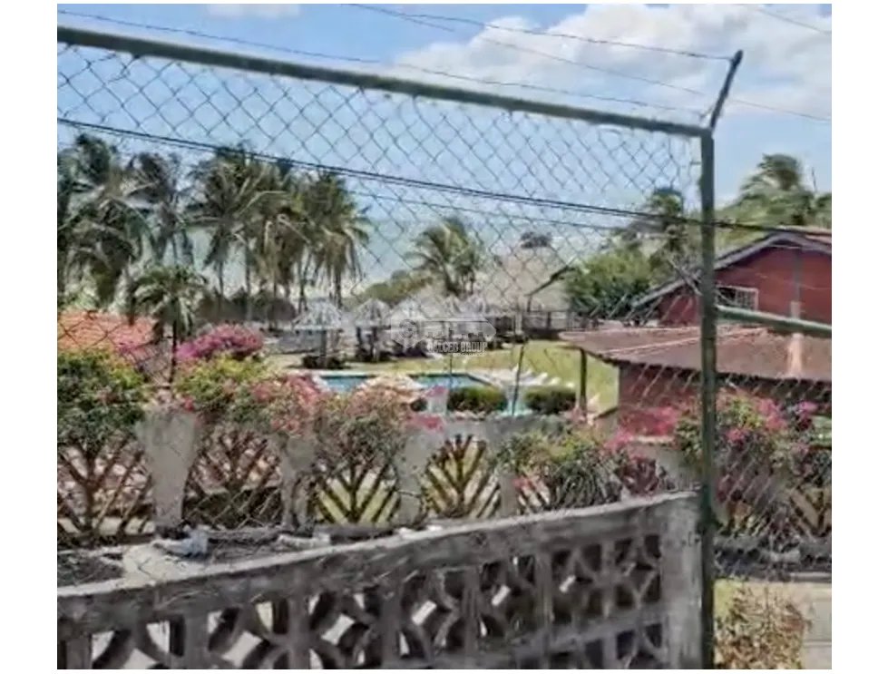 SE VENDE TERRENO UBICADO EN ESQUINA EN CORONADO CON VISTA AL MAR