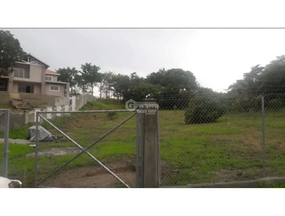 SAN CARLOS / LAS LAJAS / 2406M / SOBRE CARRETERA / TERRENO PLANO