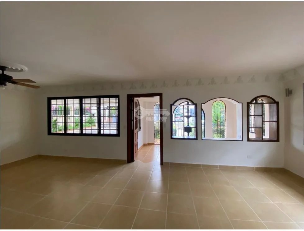 Single Family House for sale in Altos del Golf