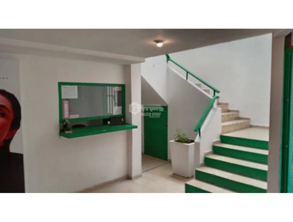 VISTA HERMOSA / LOCAL COMERCIAL / 860M / 12 PARKING / SOBRE VIA