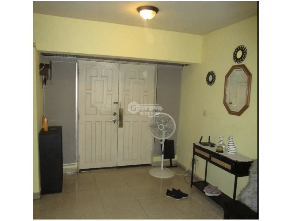 SE VENDE APARTAMENTO EN COCO DEL MAR PH VILLA GRACIELA CON TERRAZA