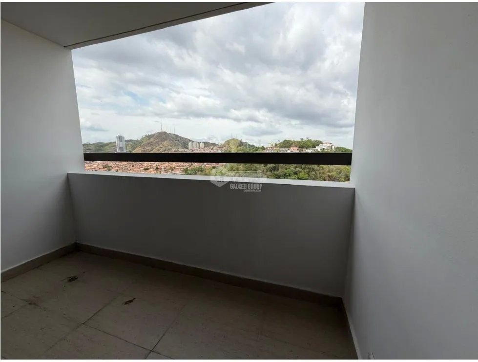 CONDADO DEL REY / PH COUNTRY CLUB / 106M / 3 HABITACION / AMOBLADO