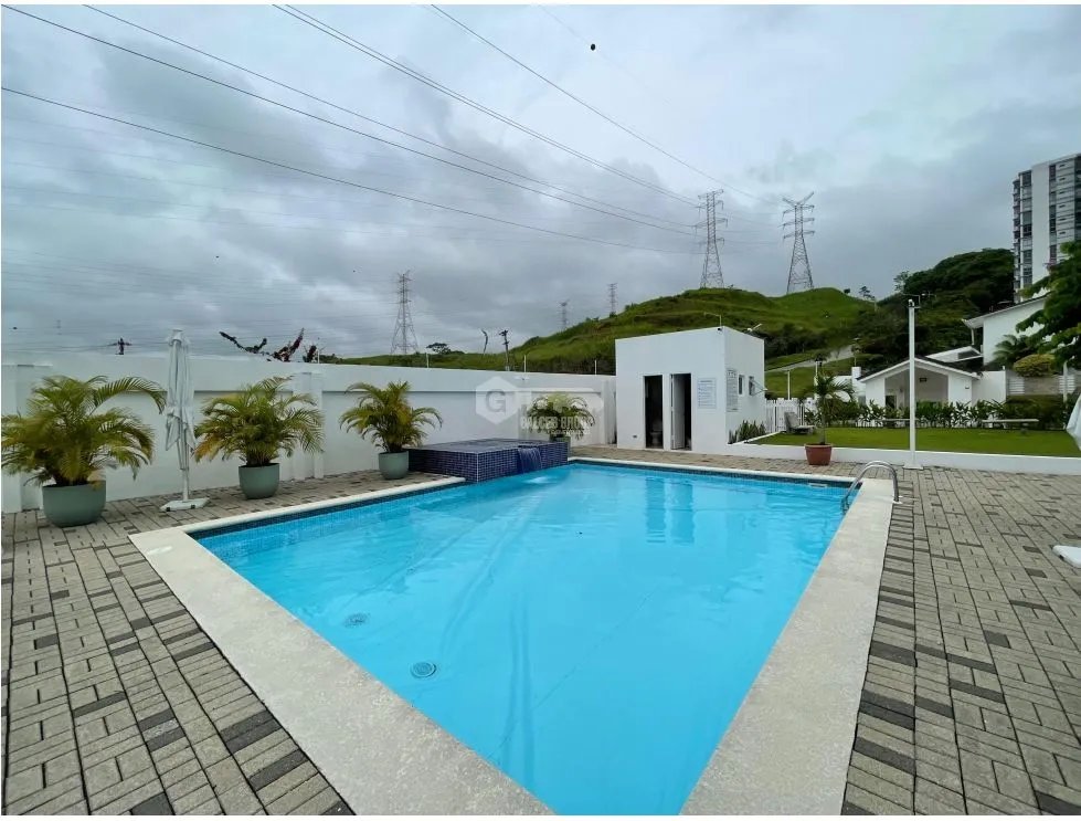SE ALQUILA CASA EN ALTOS DE PANAMÁ PH HORIZONTES CON LINEA BLANCA