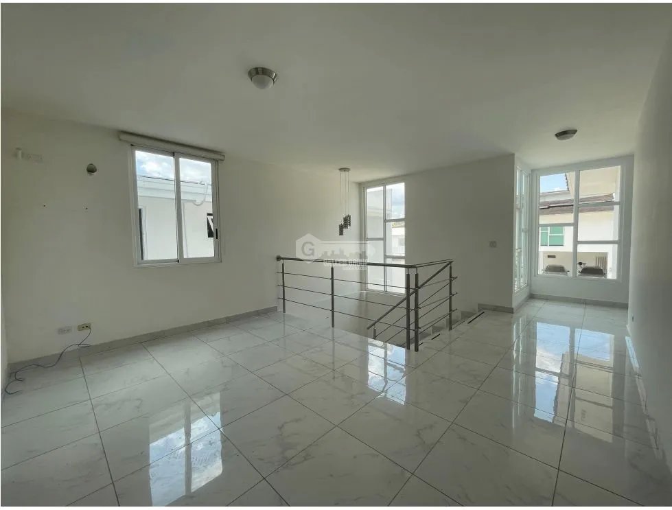 ALTOS DE PANAMÁ / HORIZONTES / 4 HABITACION / 420M / LINEA BLANCA