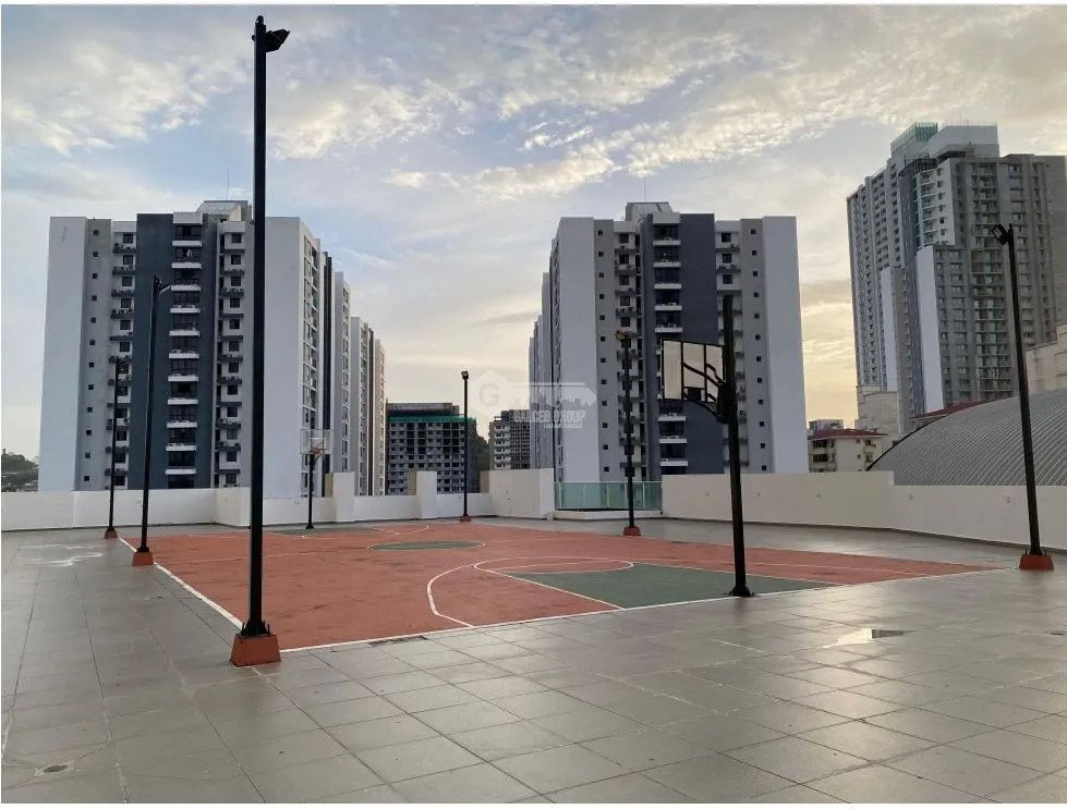 CONDADO DEL REY / KINGS PARK / 97M / 2 HABITACION / BALCON