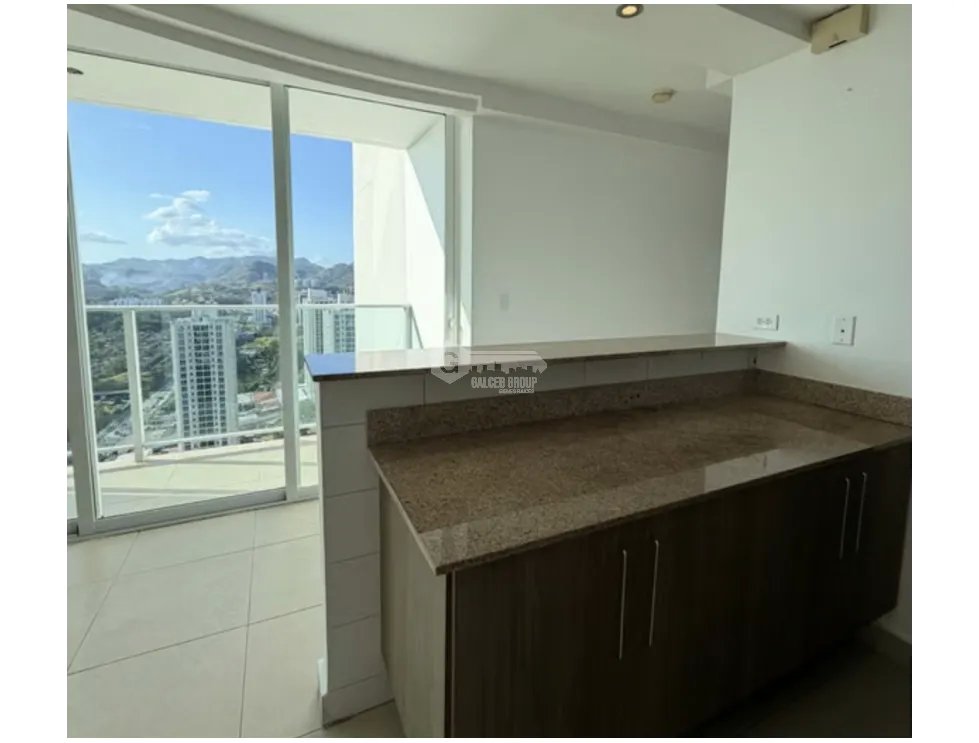 CONDADO DEL REY / KINGS PARK / 97M / 2 HABITACION / BALCON