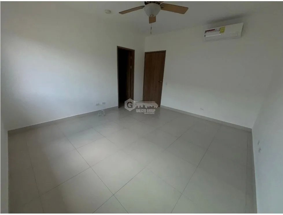 Single Family House for rent in Condado del Rey