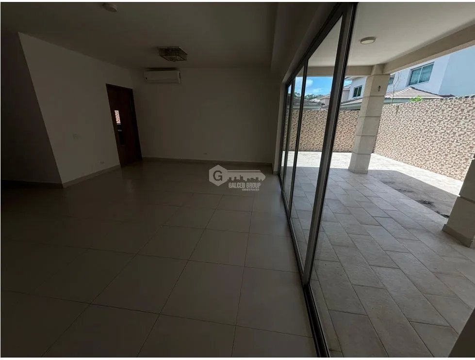 Single Family House for rent in Condado del Rey