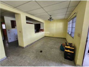 SE VENDE CASA EN ALTOS DE BETANIA CON 3 ...