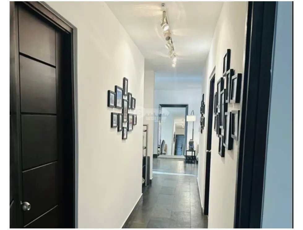 OBARRIO / PH BRISAS DE OBARRIO / 160M / 3 HABITACIONES / BALCON