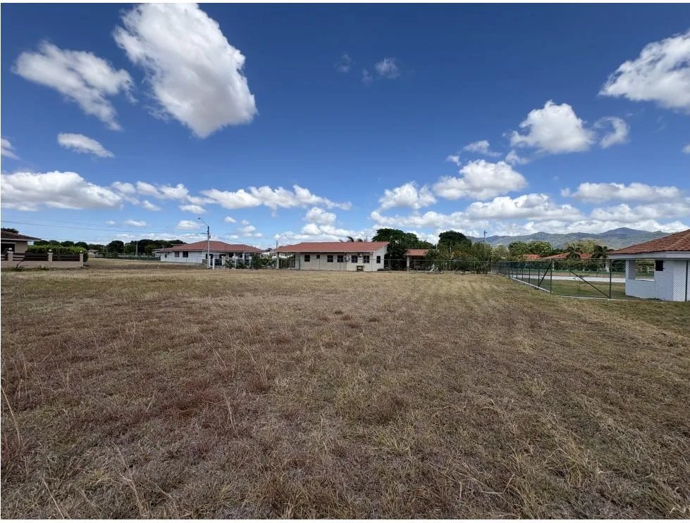 SE VENDE TERRENO PLANO EN LA COLONIA DE CHAME CON AREA SOCIAL