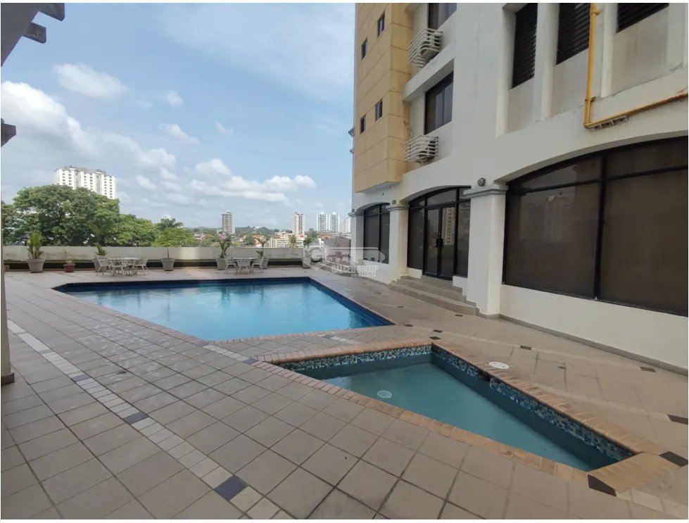 SE VENDE APARTAMENTO EN HATO PINTADO PH PARADISE TOWERS CON BALCON