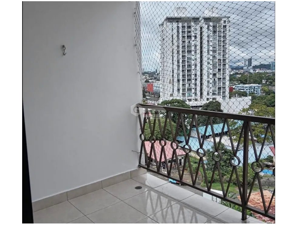 SE VENDE APARTAMENTO EN HATO PINTADO PH PARADISE TOWERS CON BALCON