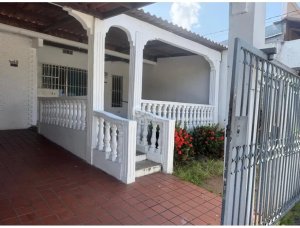 Single Family House for sale in Cerro Vi...