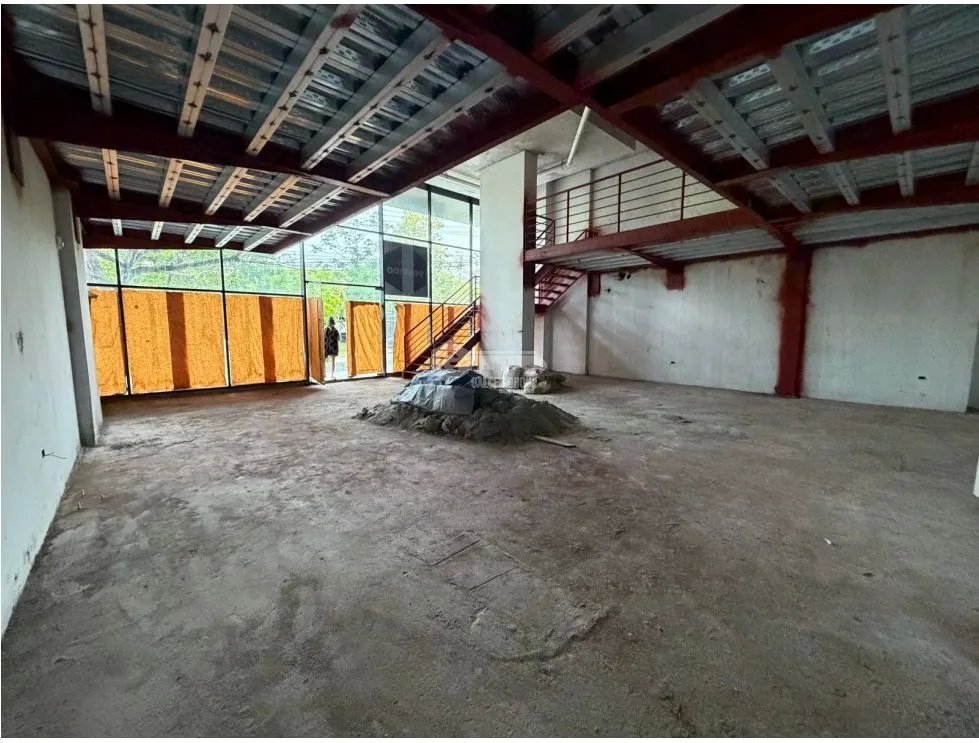 CONDADO DEL REY / LOCAL COMERCIAL / CONDADO PLAZA  / 230M / 2 NIVELES