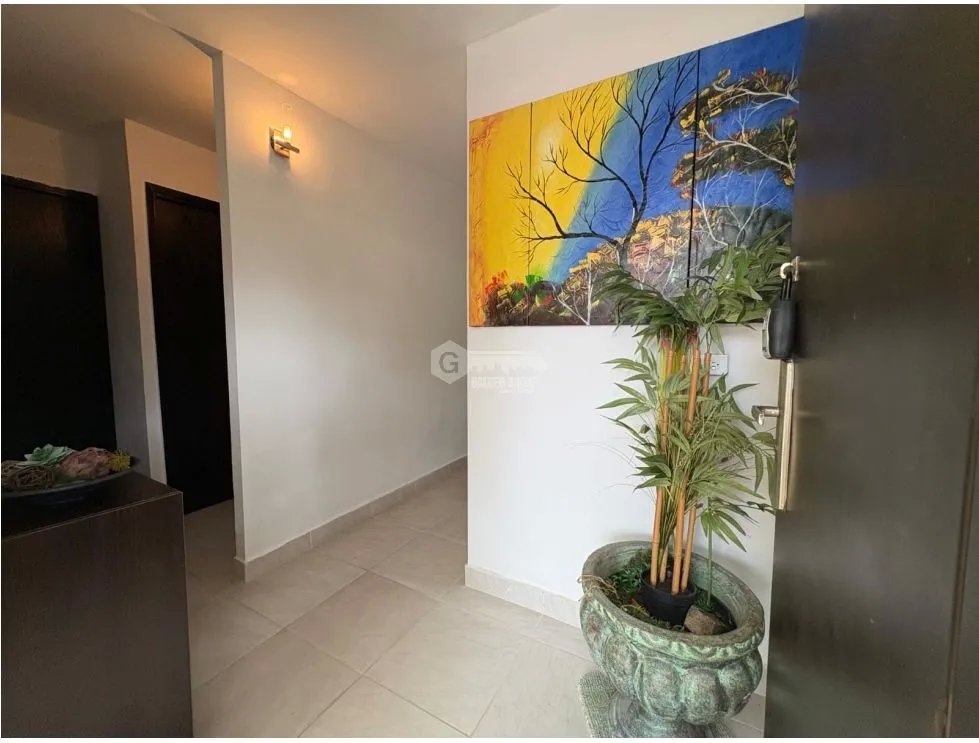 SE VENDE HERMOSA CASA DE 3 HABITACION EN PARAISO VILLAGE CORONADO / AG