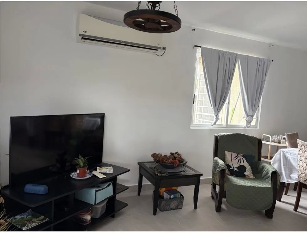 SE VENDE HERMOSA CASA DE 3 HABITACION EN PARAISO VILLAGE CORONADO / AG