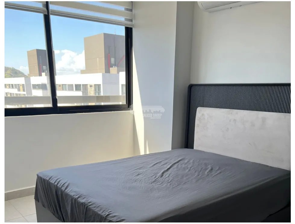 SE VENDE APARTAMENTO EN PH CONDADO COUNTRY CLUB CON 2 BALCONES