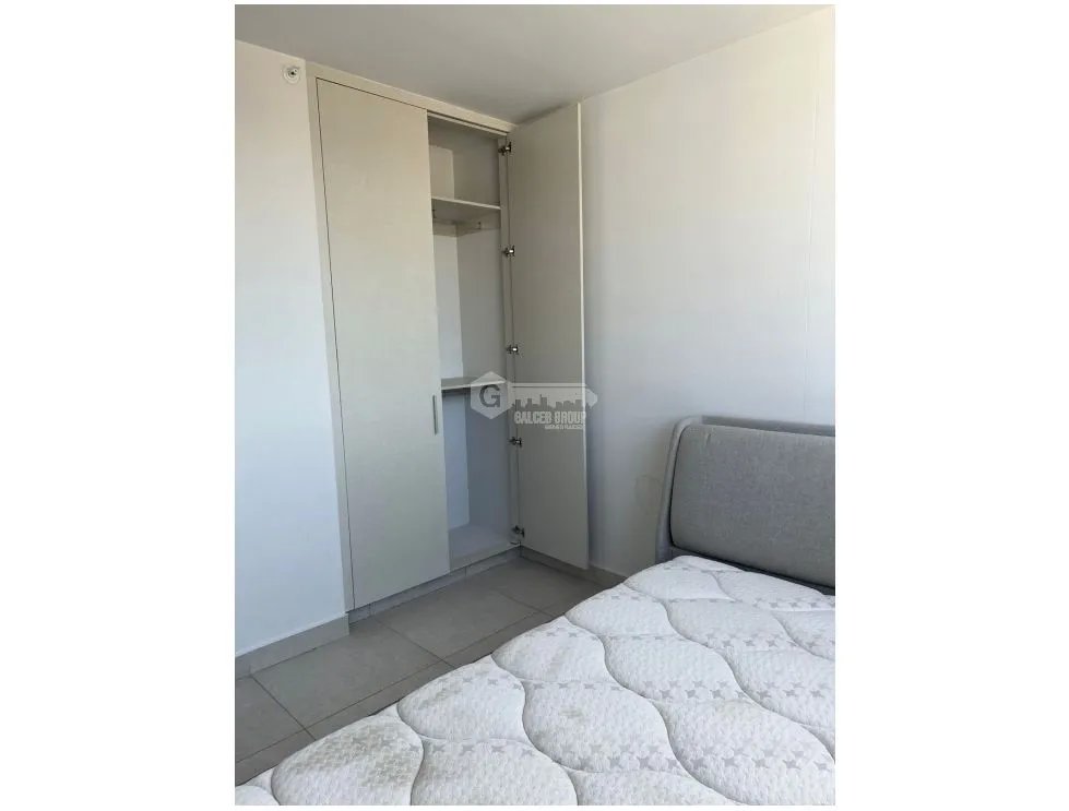 SE VENDE APARTAMENTO EN PH CONDADO COUNTRY CLUB CON 2 BALCONES
