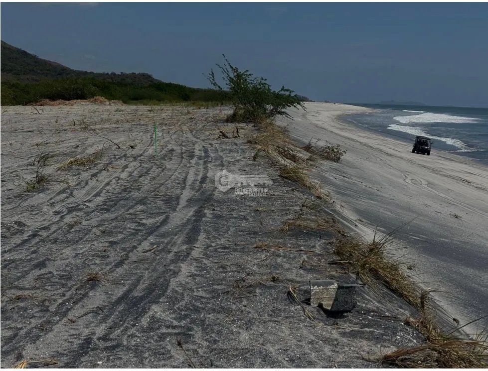 SE VENDE EN GORGONA PLAYA MALIBU TERRENO DE 1002M FRENTE AL MAR