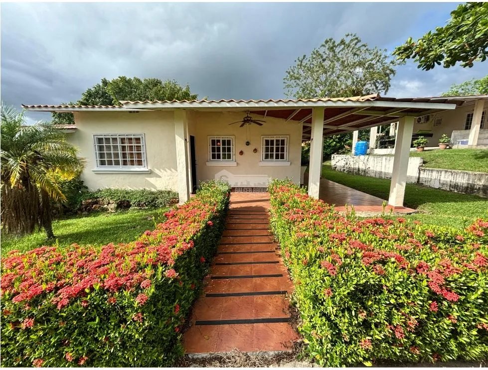 Single Family House for rent in Coronado