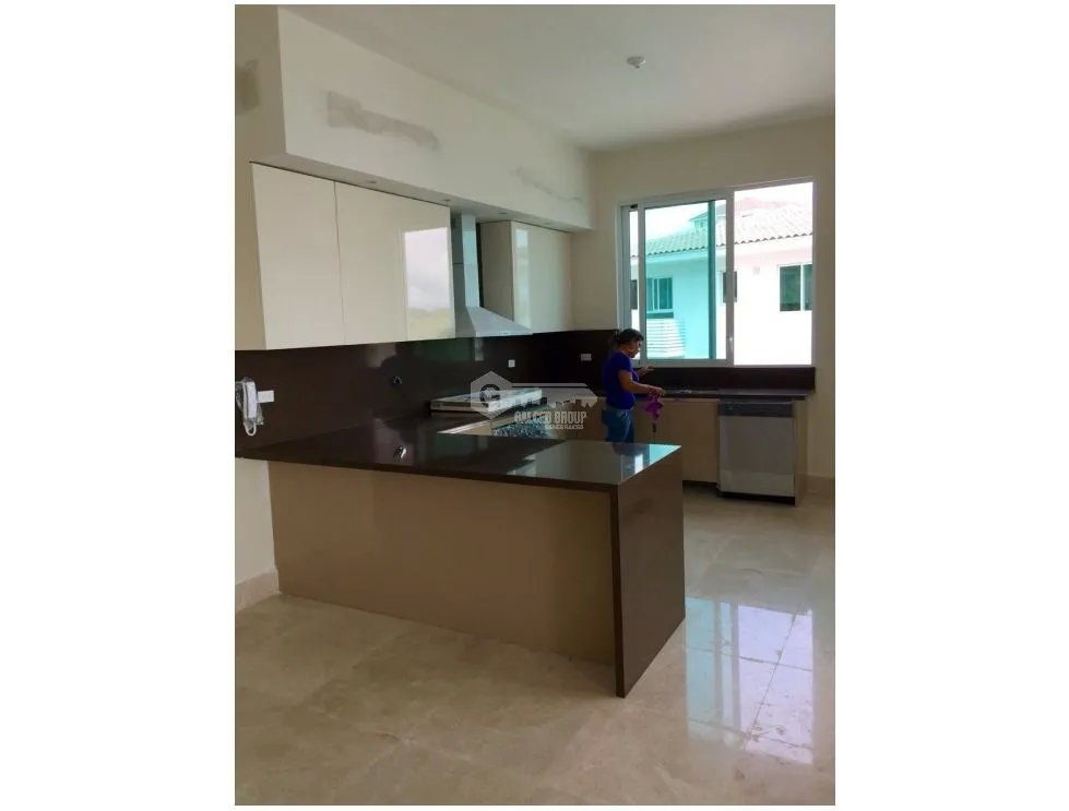 SE VENDE CASA EN RIO HATO BIJAO BEACH CLUB RESIDENCES 280M